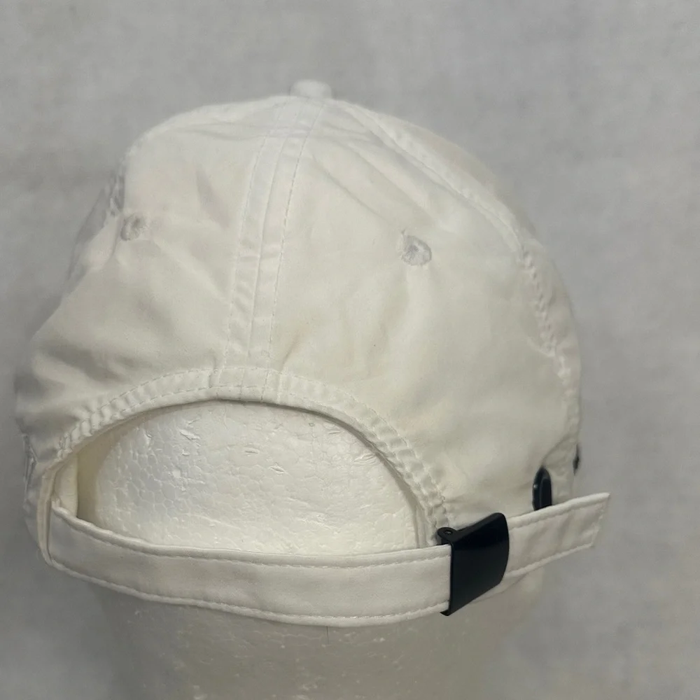 Aston Martin White Baseball Cap - Picture 5 of 6